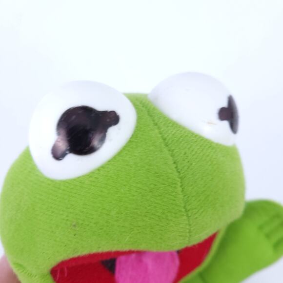 Vintage Kermit the Frog Stuffed Animal. Plush 1980s Muppet Babies Toy, 7" Tall - Picture 5 of 5